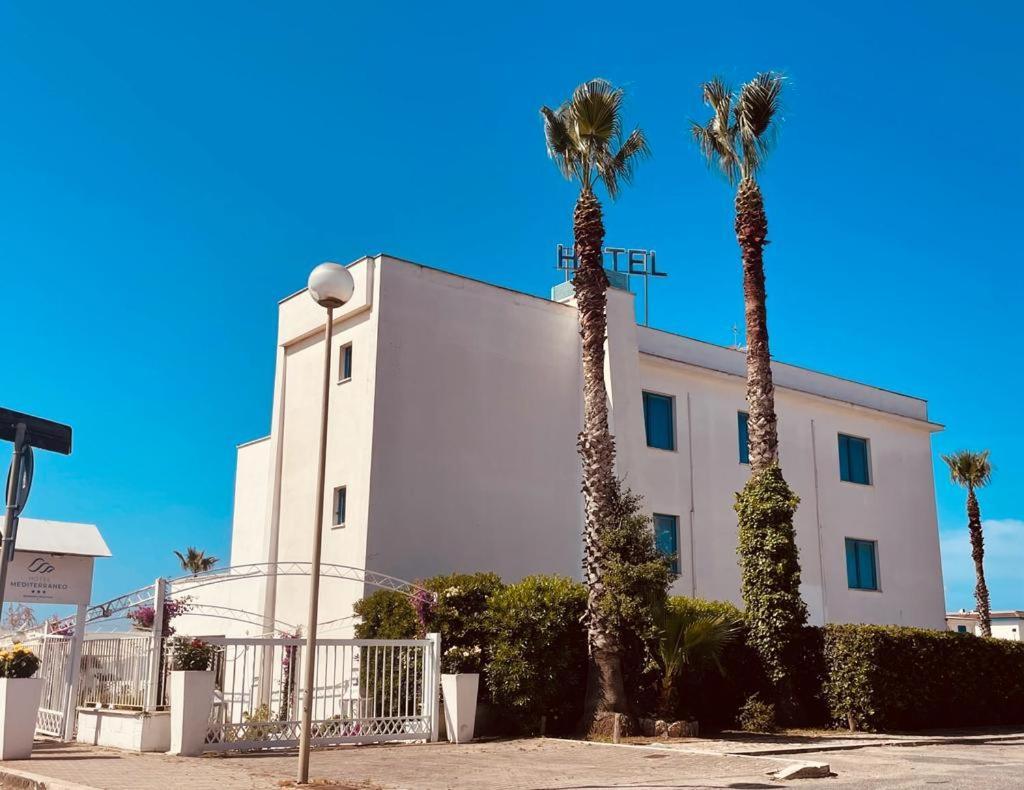 Hotel Mediterraneo Lido di Latina Exterior foto